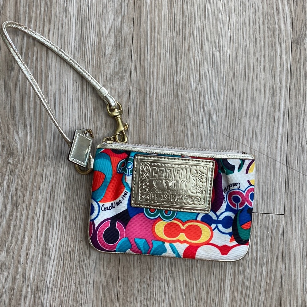 Coach Poppy Wristlet